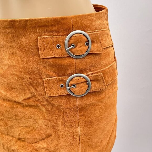 BlankNYC Suede Leather Mini Skirt Double Buckle Detail Back Zipper Women 26 - Picture 9 of 16